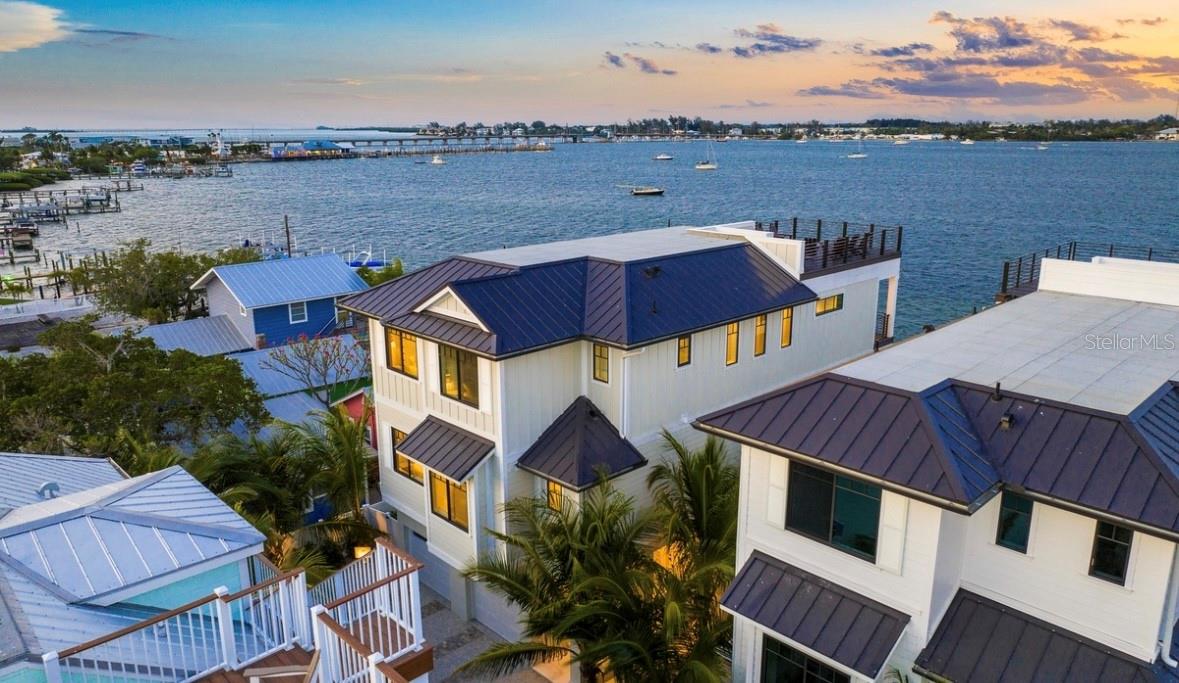 CORTEZ BEACH - Residential