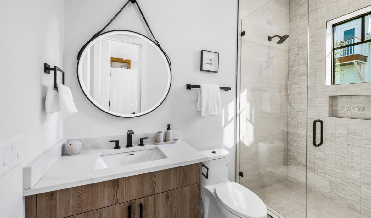 CORTEZ BEACH - Residential