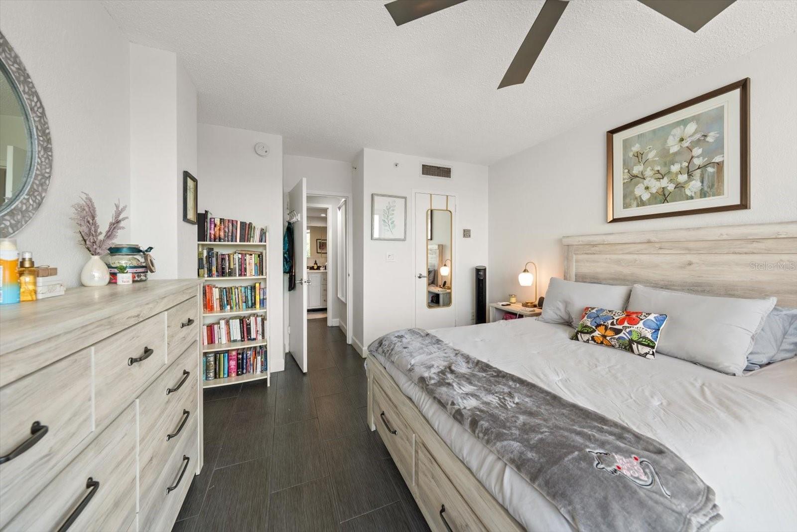 BEACON ON 3RD ST THE - Residential