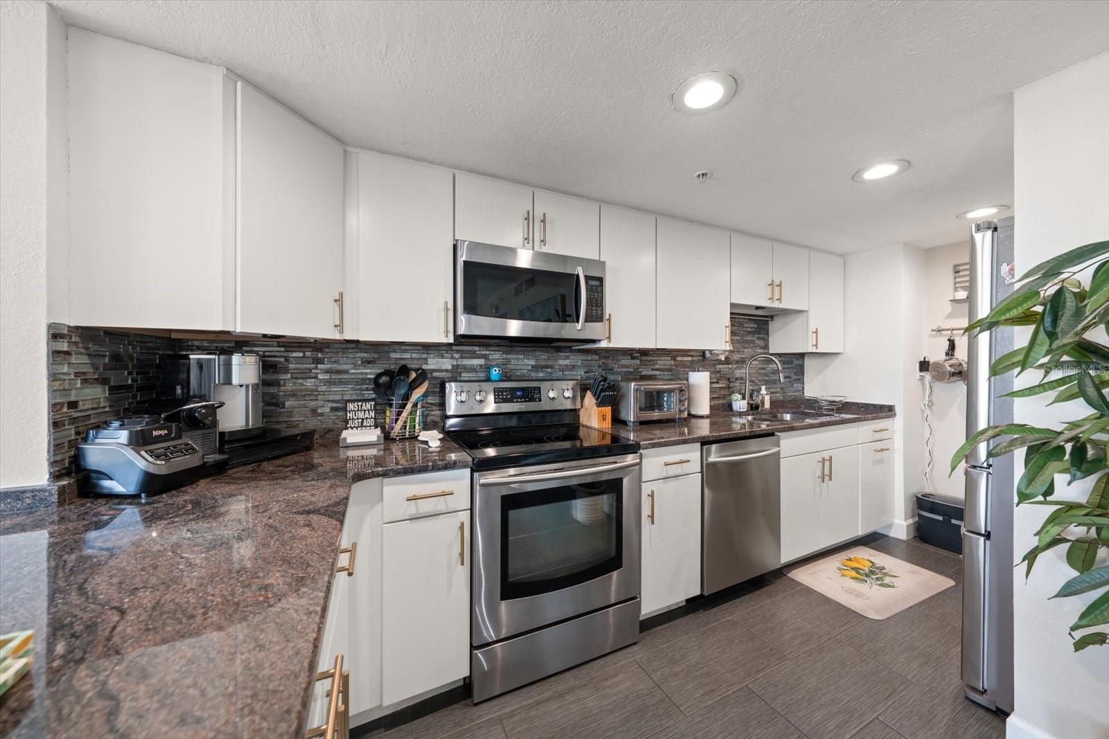 BEACON ON 3RD ST THE - Residential