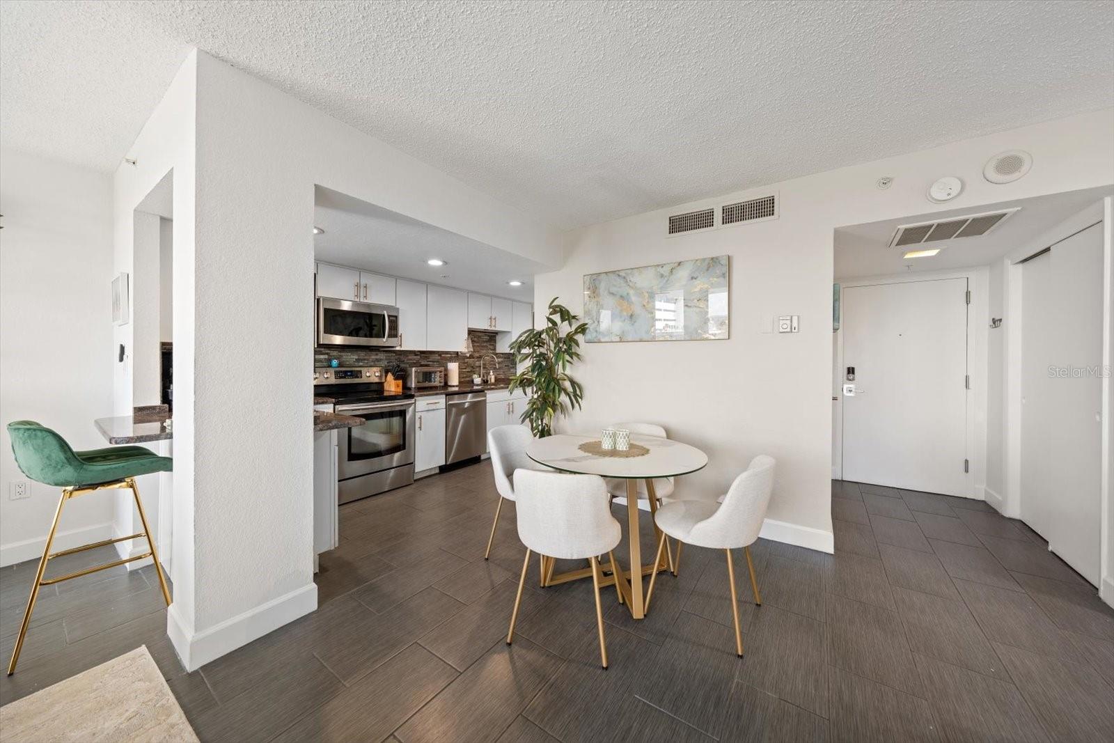 BEACON ON 3RD ST THE - Residential