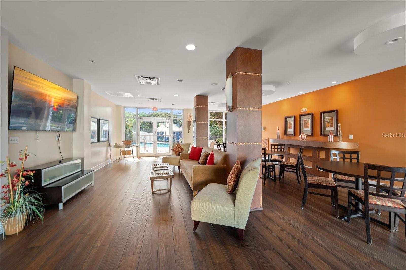 BEACON ON 3RD ST THE - Residential