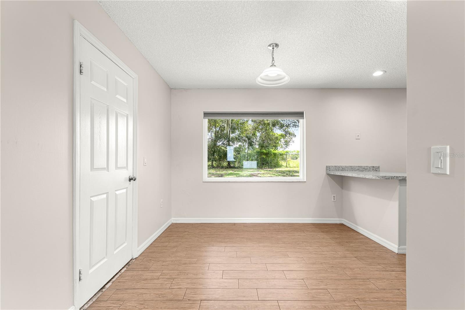 LADY LAKE APRIL HILLS - Residential