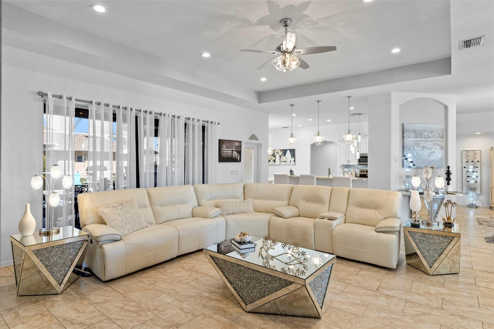 PRISTINE PLACE PH 5 - Residential