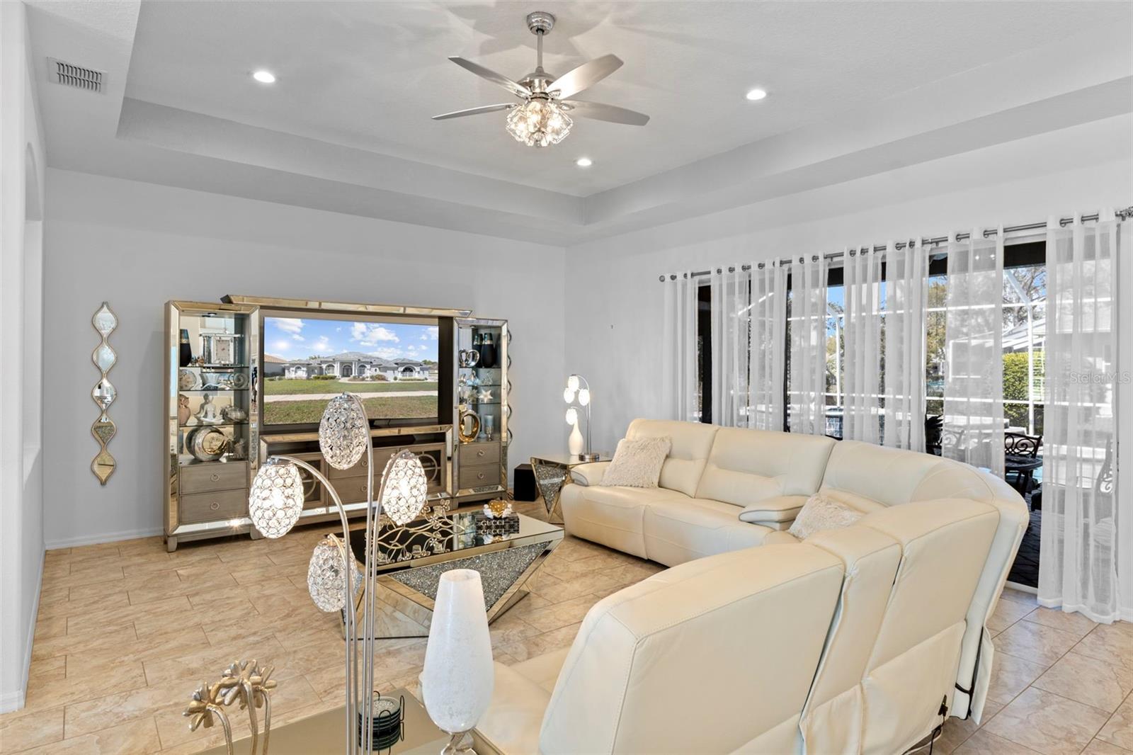 PRISTINE PLACE PH 5 - Residential