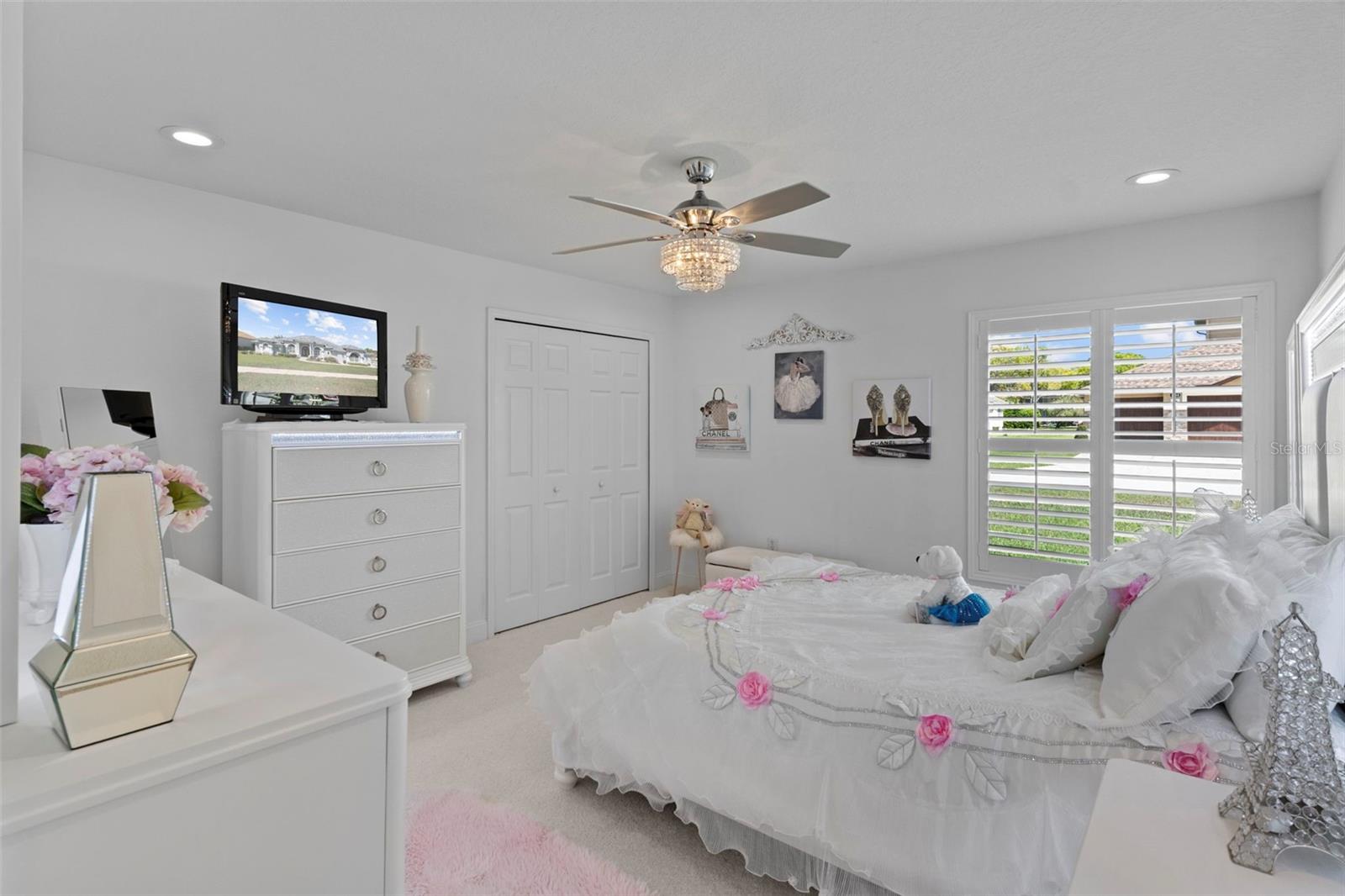 PRISTINE PLACE PH 5 - Residential