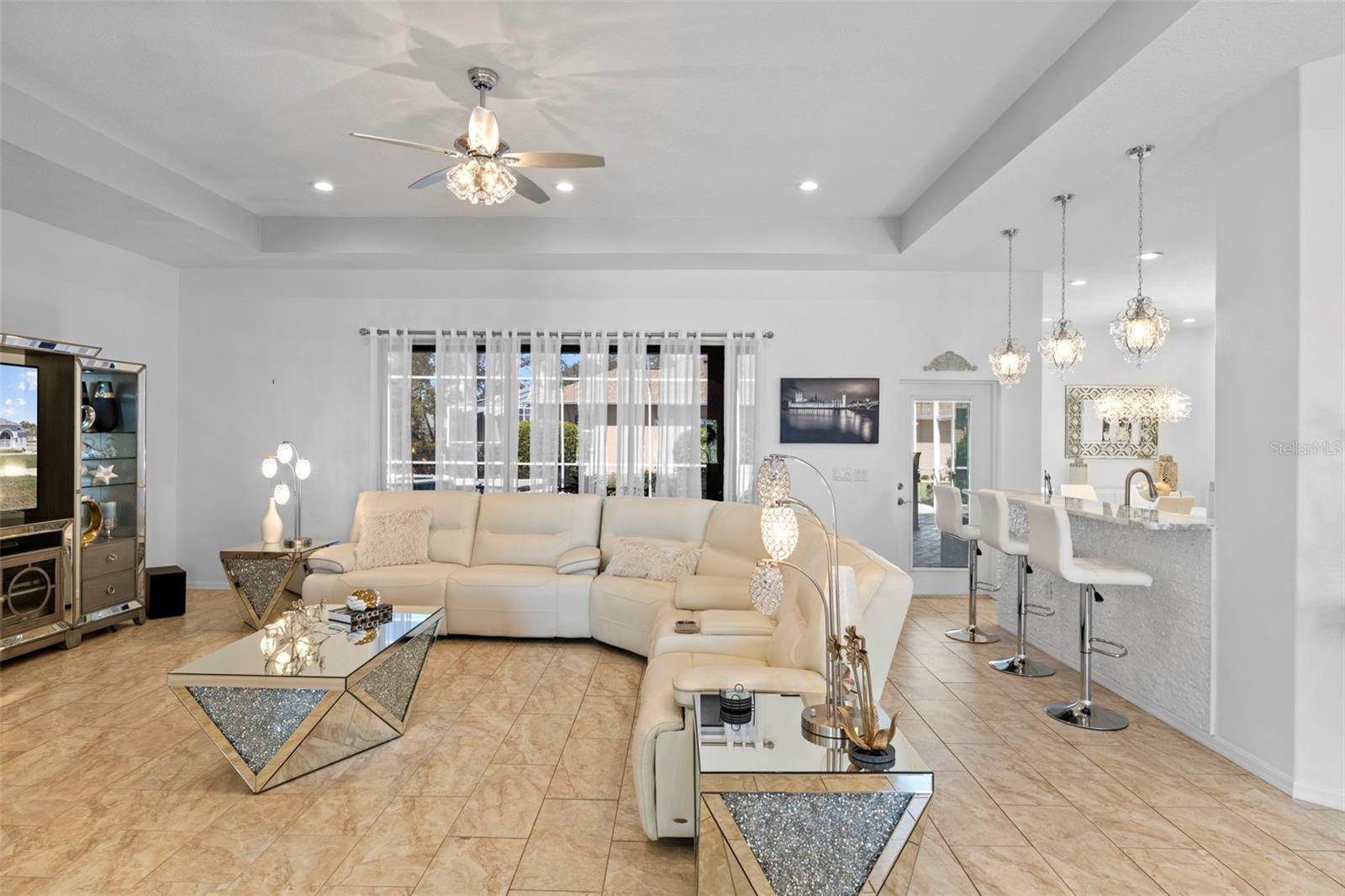 PRISTINE PLACE PH 5 - Residential