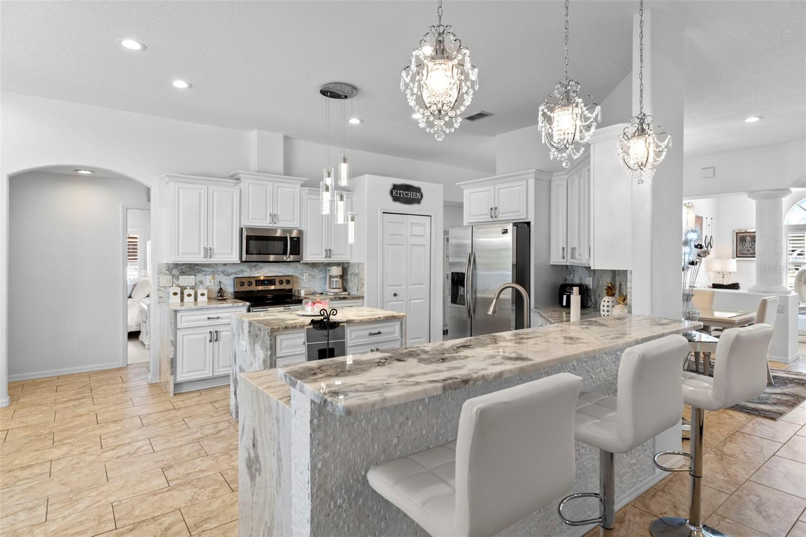 PRISTINE PLACE PH 5 - Residential