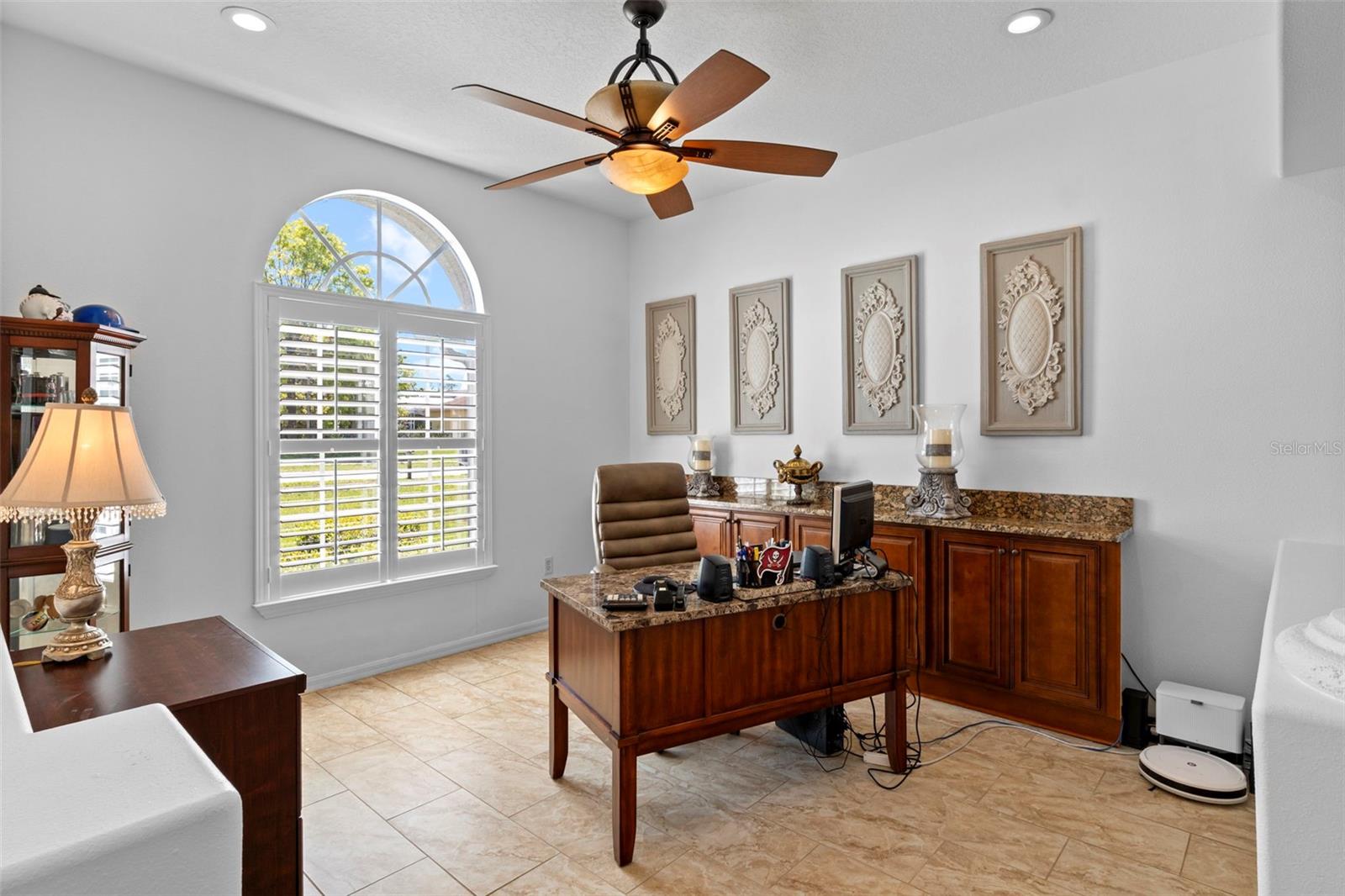 PRISTINE PLACE PH 5 - Residential