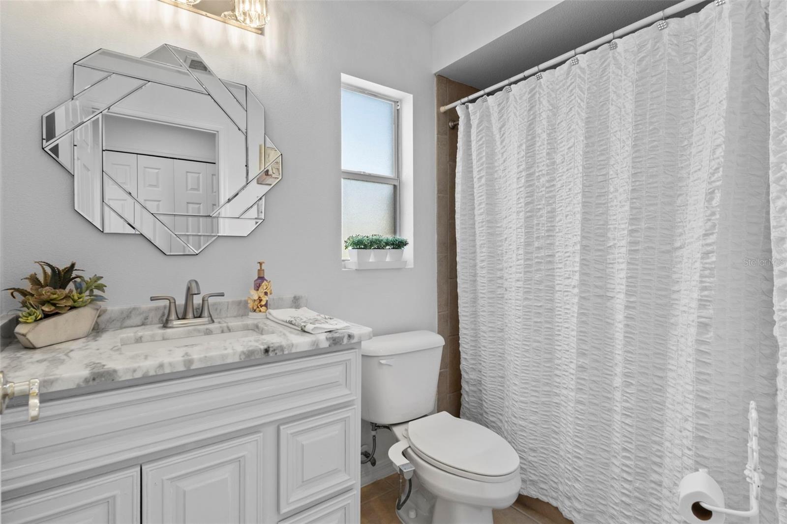 PRISTINE PLACE PH 5 - Residential