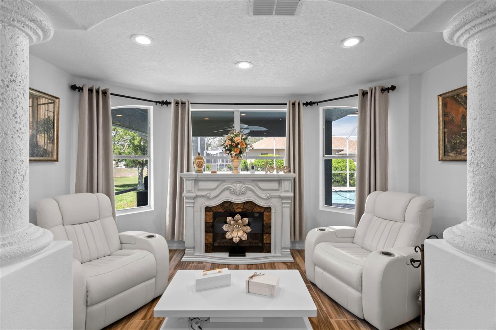 PRISTINE PLACE PH 5 - Residential