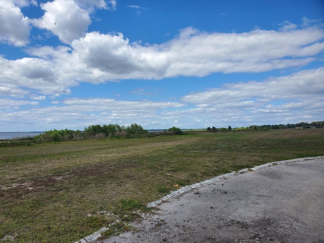 INDIAN LAKE ESTATES - Land