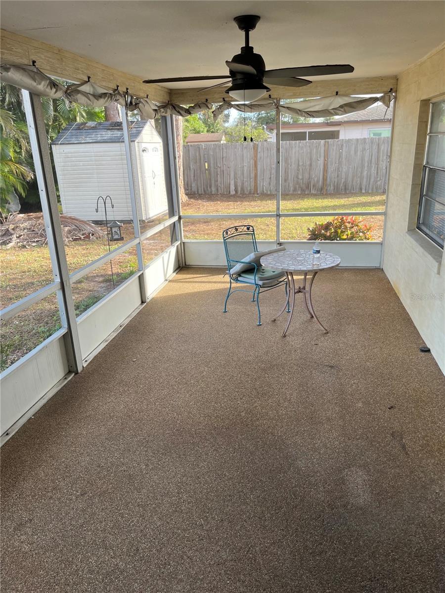 SUN N LAKE - Residential