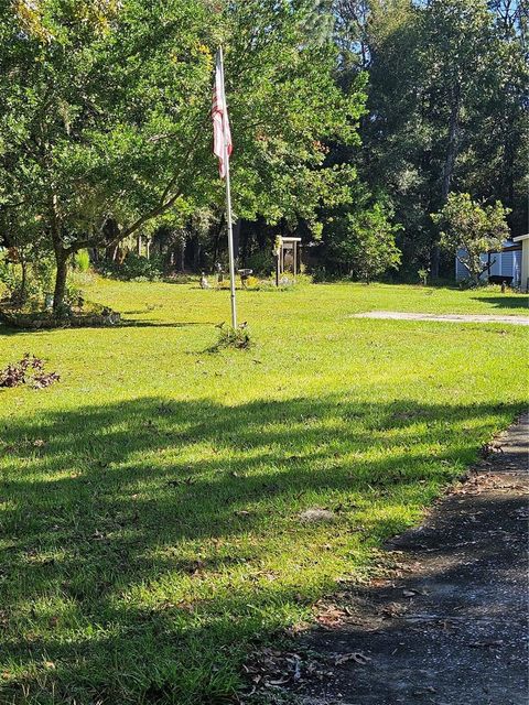 A home in DUNNELLON