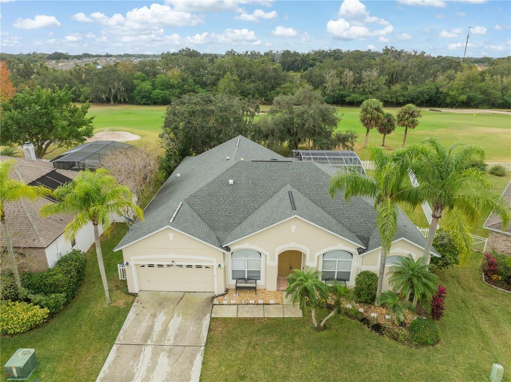 Photo of 229 Strathmore Circle, Kissimmee, FL 34744 (MLS # O6367119)