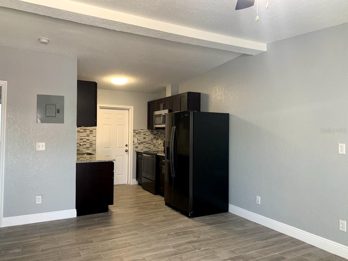 ELMER'S ADD - Residential Lease