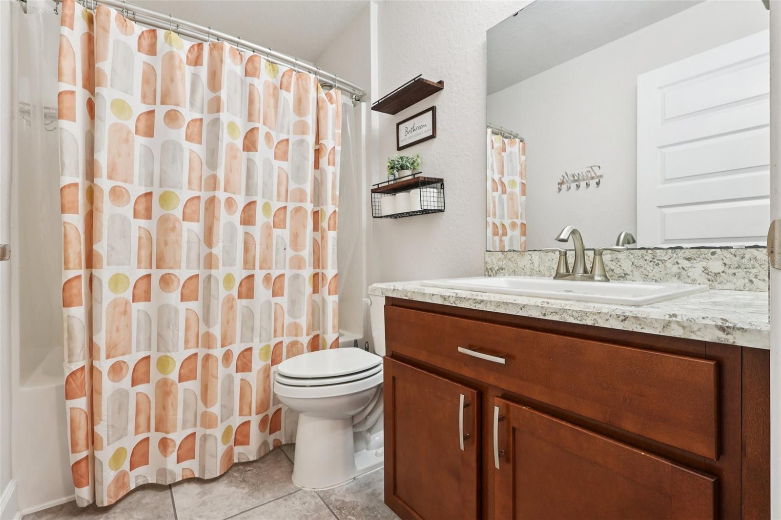 BLUEBELL GLADE #A & B - Residential