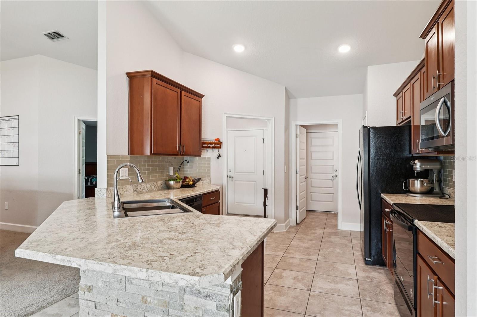 BLUEBELL GLADE #A & B - Residential