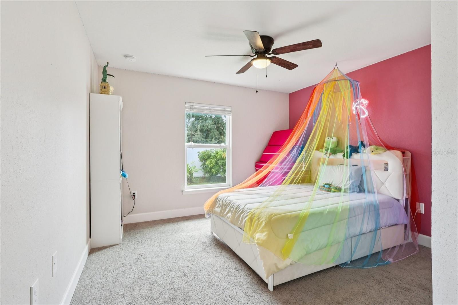 BLUEBELL GLADE #A & B - Residential