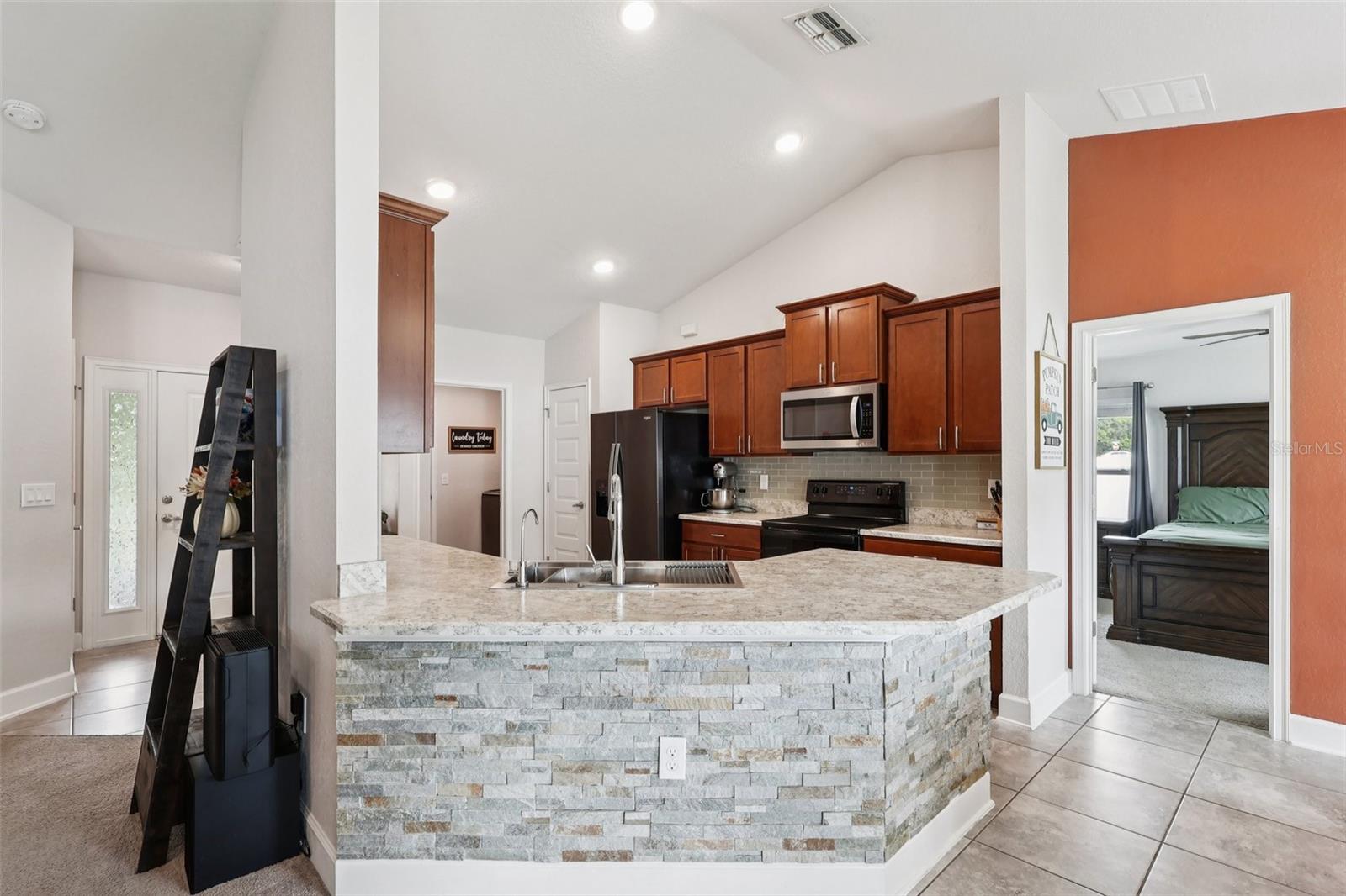 BLUEBELL GLADE #A & B - Residential