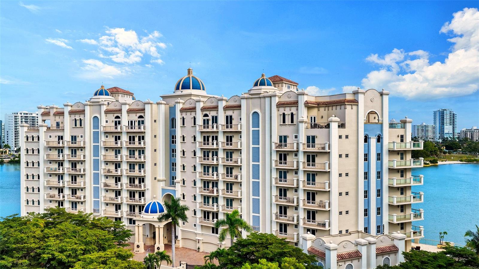 LA BELLASARA - Residential