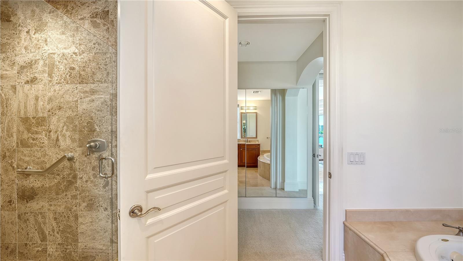 LA BELLASARA - Residential