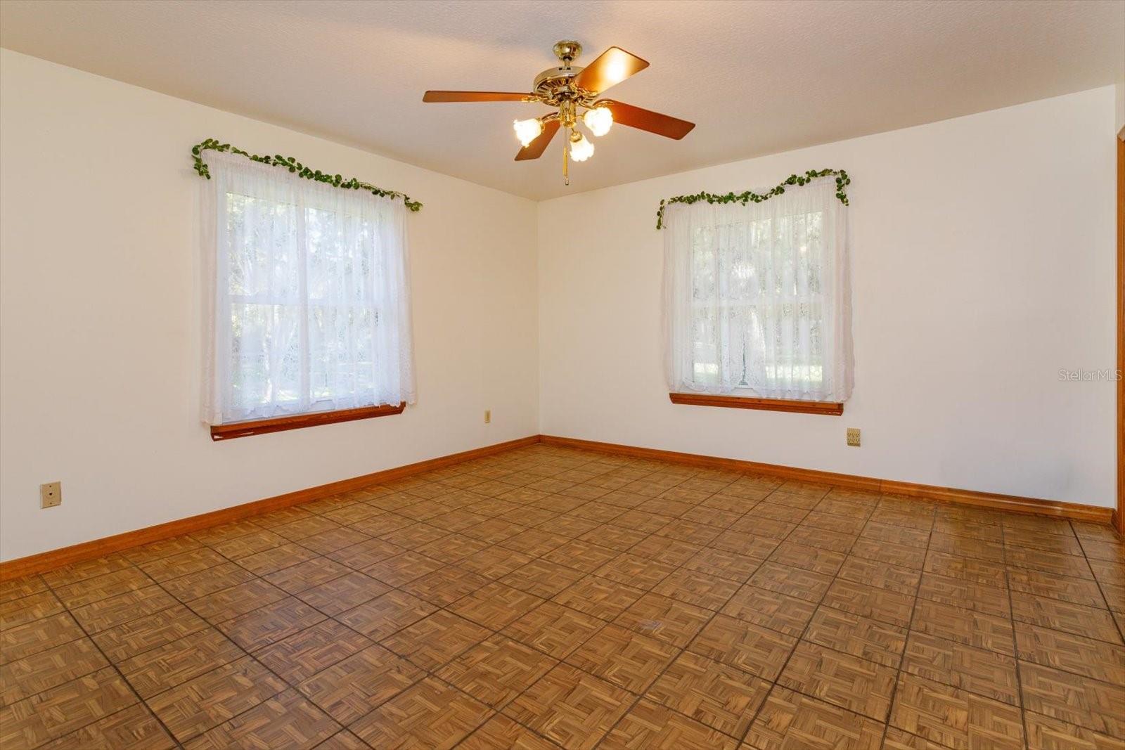 LAKE HARNEY ESTATES 5 ACRE DEV 256 PARCELS - Residential