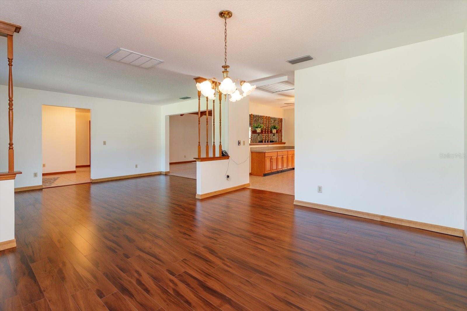 LAKE HARNEY ESTATES 5 ACRE DEV 256 PARCELS - Residential