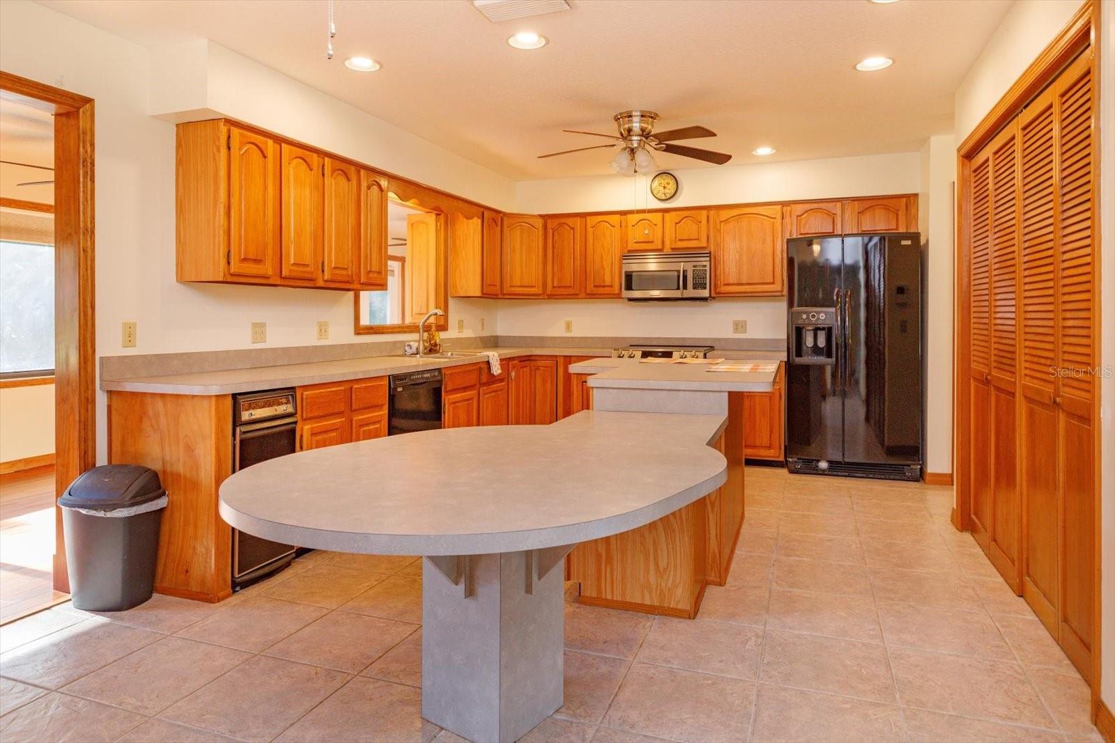 LAKE HARNEY ESTATES 5 ACRE DEV 256 PARCELS - Residential