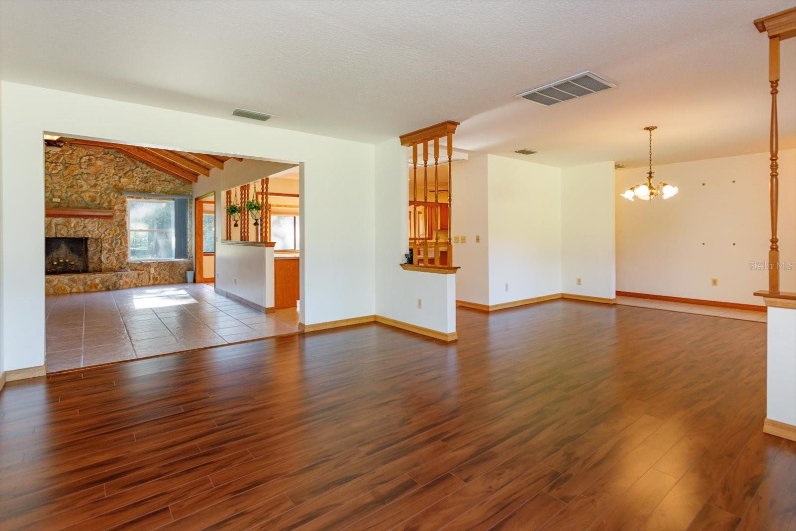 LAKE HARNEY ESTATES 5 ACRE DEV 256 PARCELS - Residential