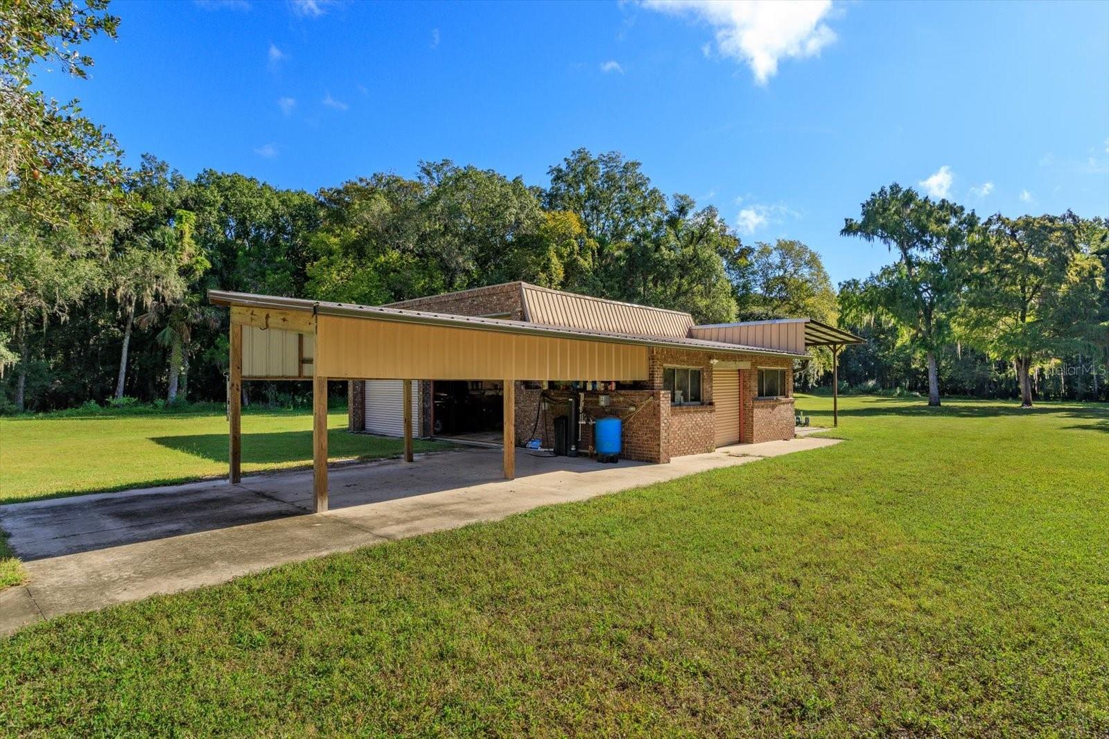 LAKE HARNEY ESTATES 5 ACRE DEV 256 PARCELS - Residential