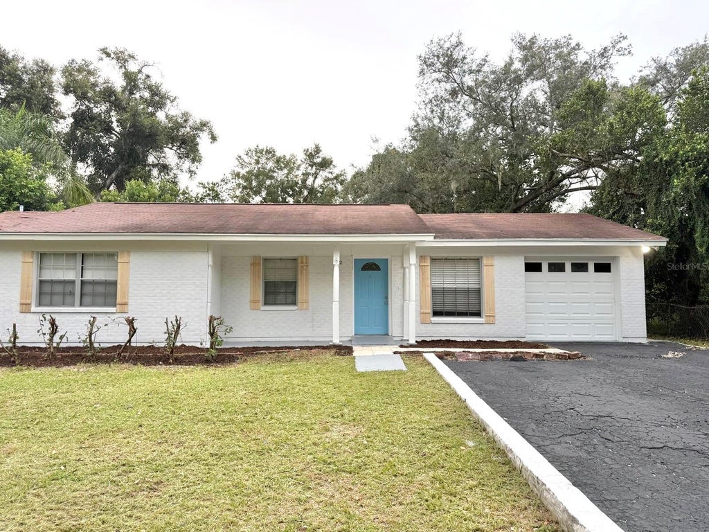 Photo of 3012 E Waters Avenue, Tampa, FL 33604 (MLS # TB8548055)