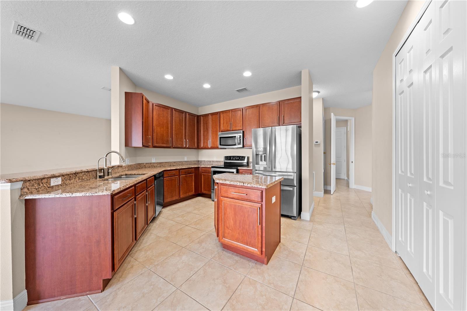 BELLALAGO PH 4P - Residential