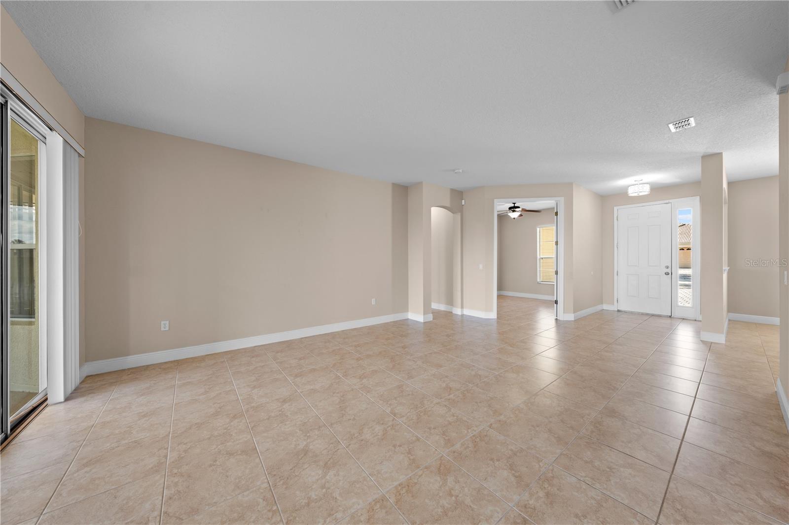 BELLALAGO PH 4P - Residential