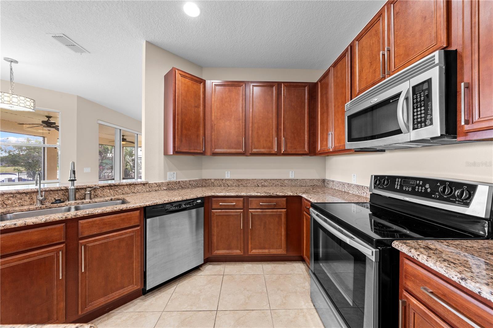 BELLALAGO PH 4P - Residential