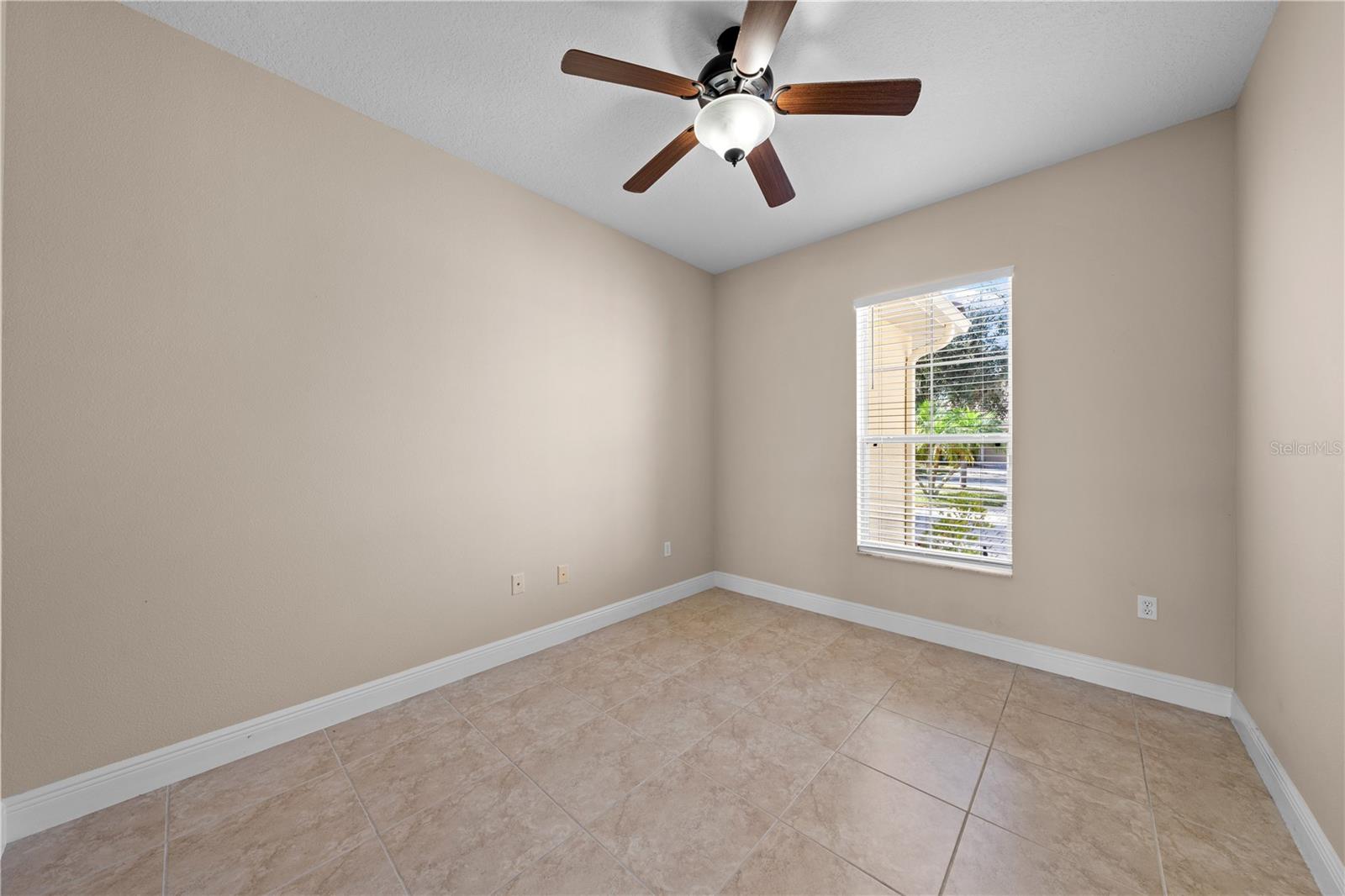 BELLALAGO PH 4P - Residential