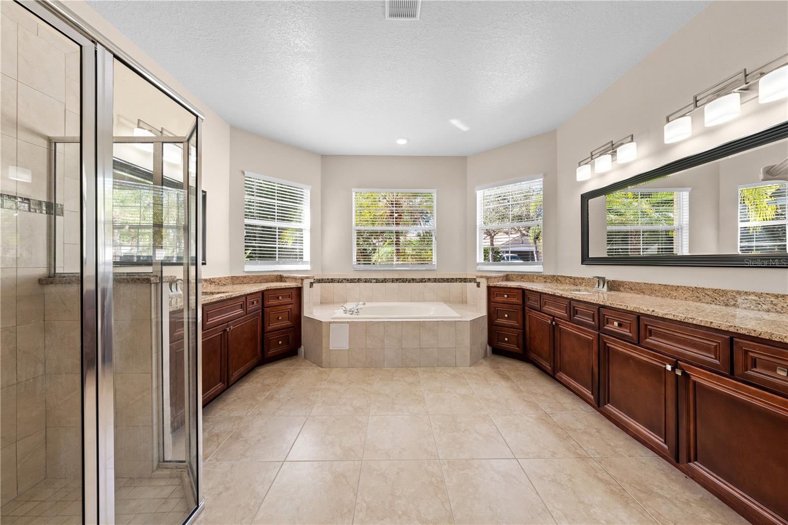 BELLALAGO PH 4P - Residential