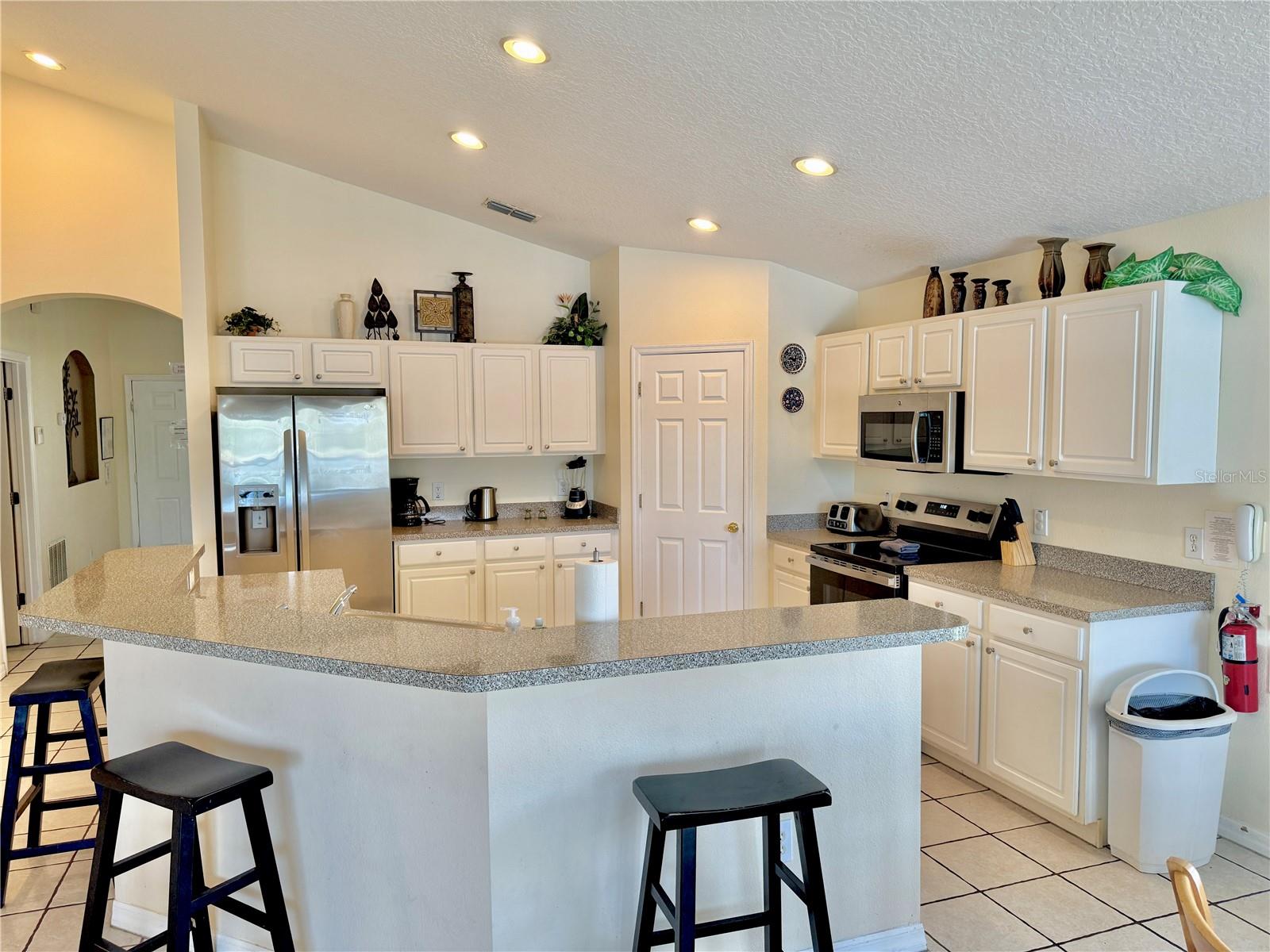 2666 WILLOW GLEN CIRCLE