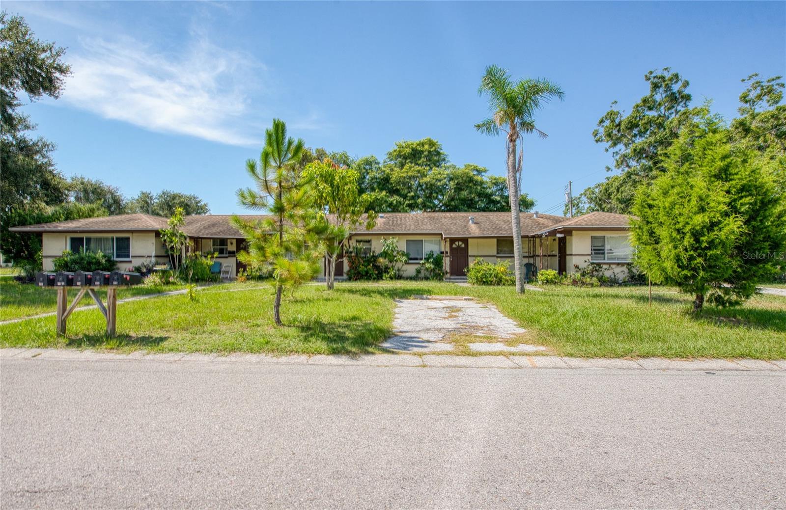 Welcome to 1959 Rainbow Drive—a versatile multifamily treasure nestled in the Sky Crest neighborhood of Clearwater. Built in 1953 and spread across a generous 0.27-acre lot, this solid stucco structure spans a spacious 2,931 square feet of living space .
Ideal for investors or owner-occupiers seeking income potential, this property features multiple rentable units (two efficiencies, two one-bedroom units, and one two-bedroom unit), each consistently leased and generating reliable rental income.
Amenities include:
Ample parking: Carports accommodate three full-sized vehicles plus one compact car
On-site laundry facility
Simplified utilities: A single water meter covers the entire property, While each unit has its own electric meter.
Move-in-ready status: All units are functional with tenants in place. This is a fully operational rental business and is non-distressed.
Situated in a convenient Clearwater locale, the property offers easy access to Clearwater Beach, Tampa Airport, Downtown Clearwater, and is well-positioned between thriving residential and commercial corridors.