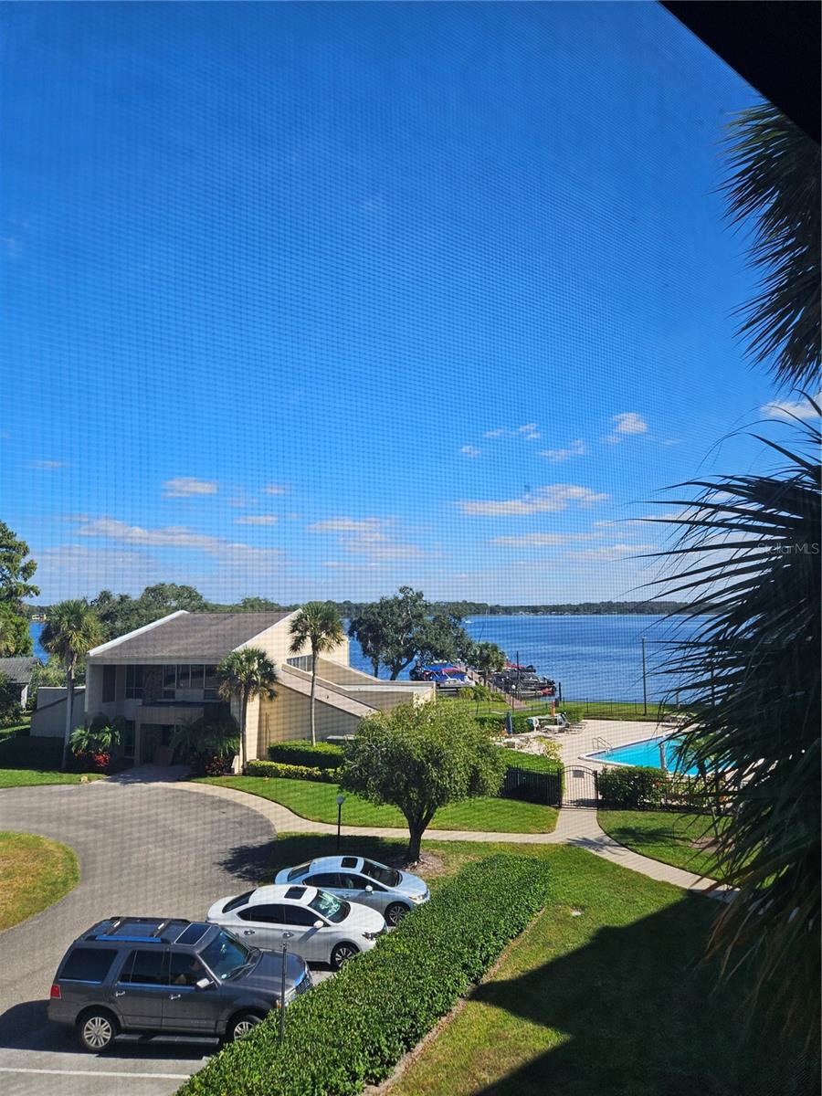 LAKE TARPON SAIL & TENNIS CLUB - Residential