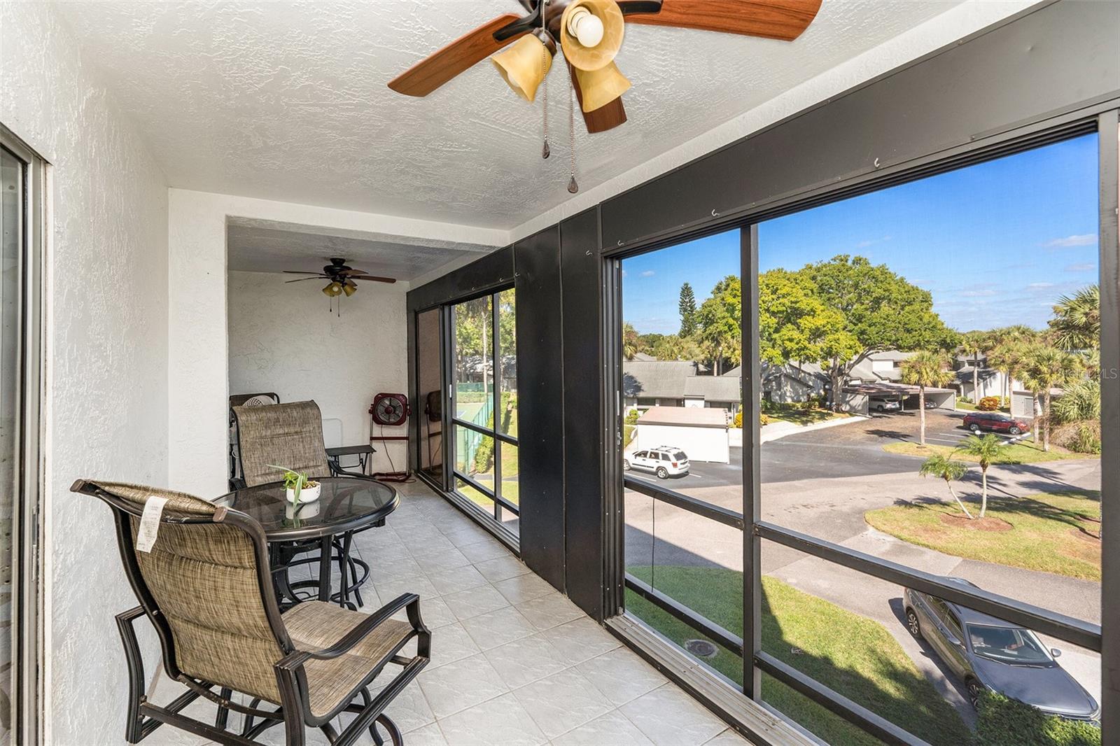 LAKE TARPON SAIL & TENNIS CLUB - Residential