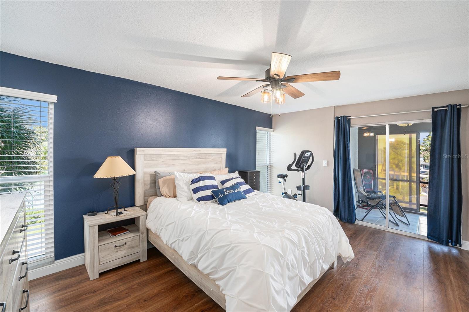 LAKE TARPON SAIL & TENNIS CLUB - Residential