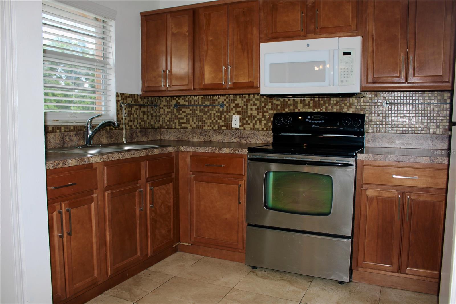 ESSEX PARK VILLAS CONDO - Residential Lease