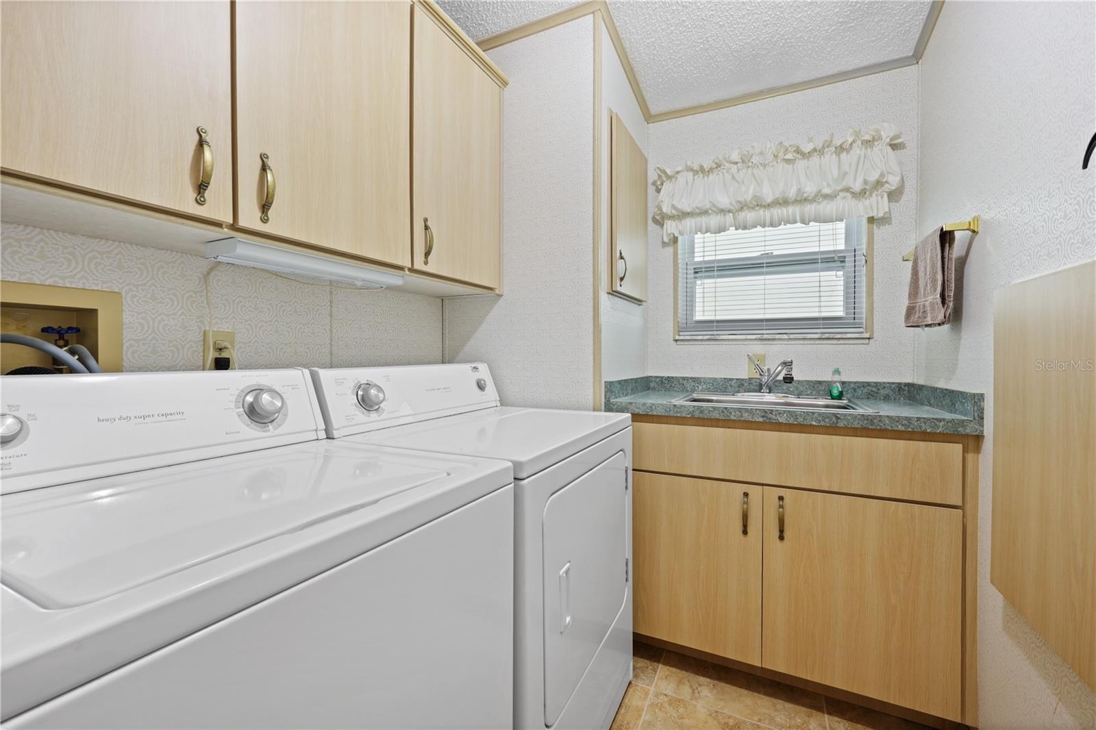 MAPLE LEAF ESTATES - Residential