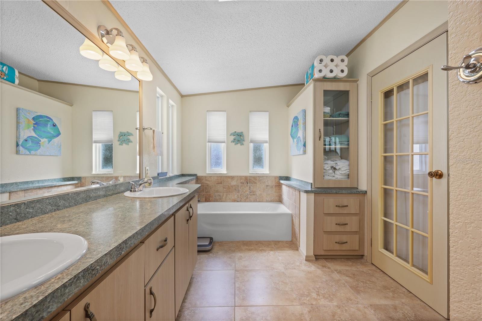 MAPLE LEAF ESTATES - Residential