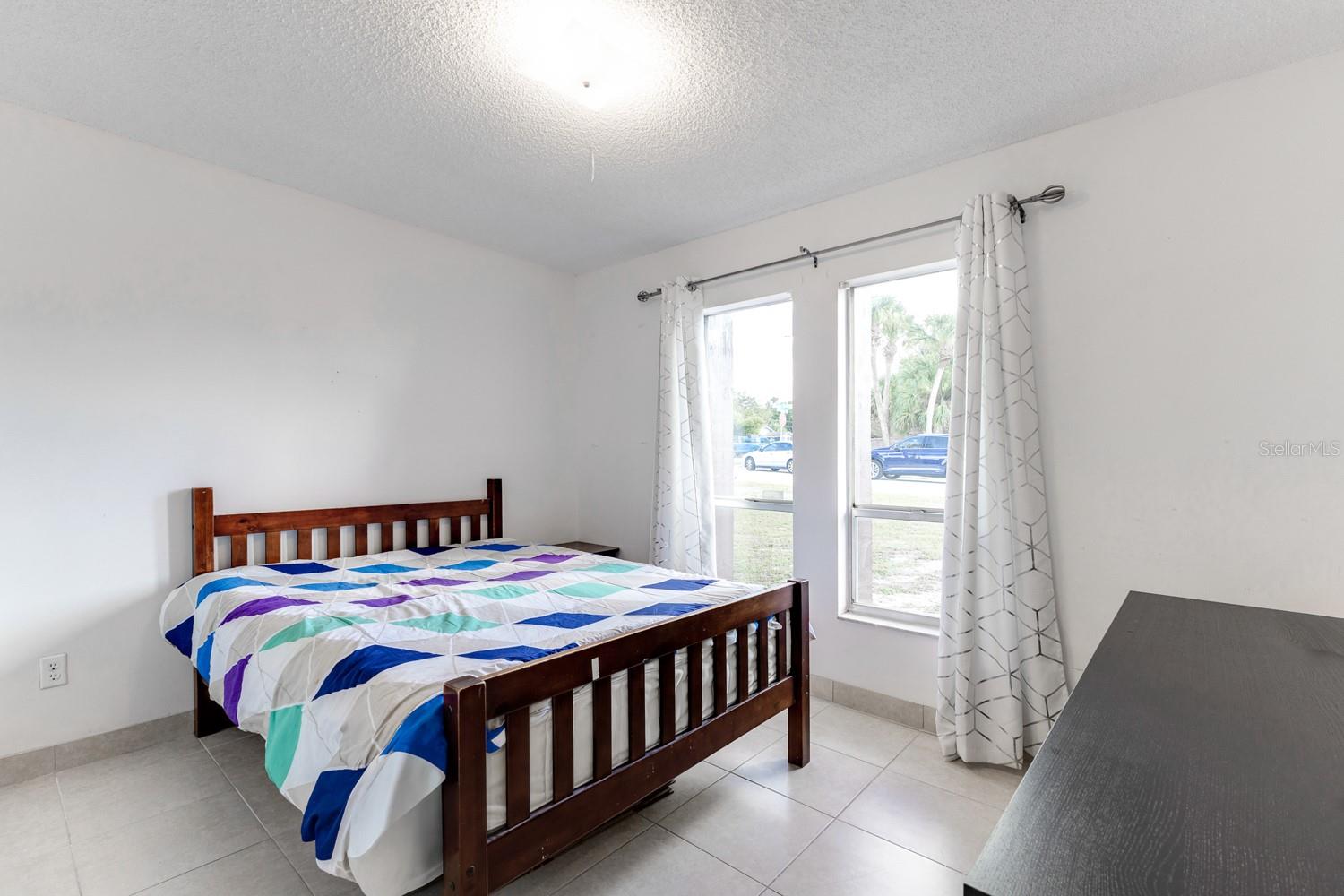 HARBOR POINT - Residential