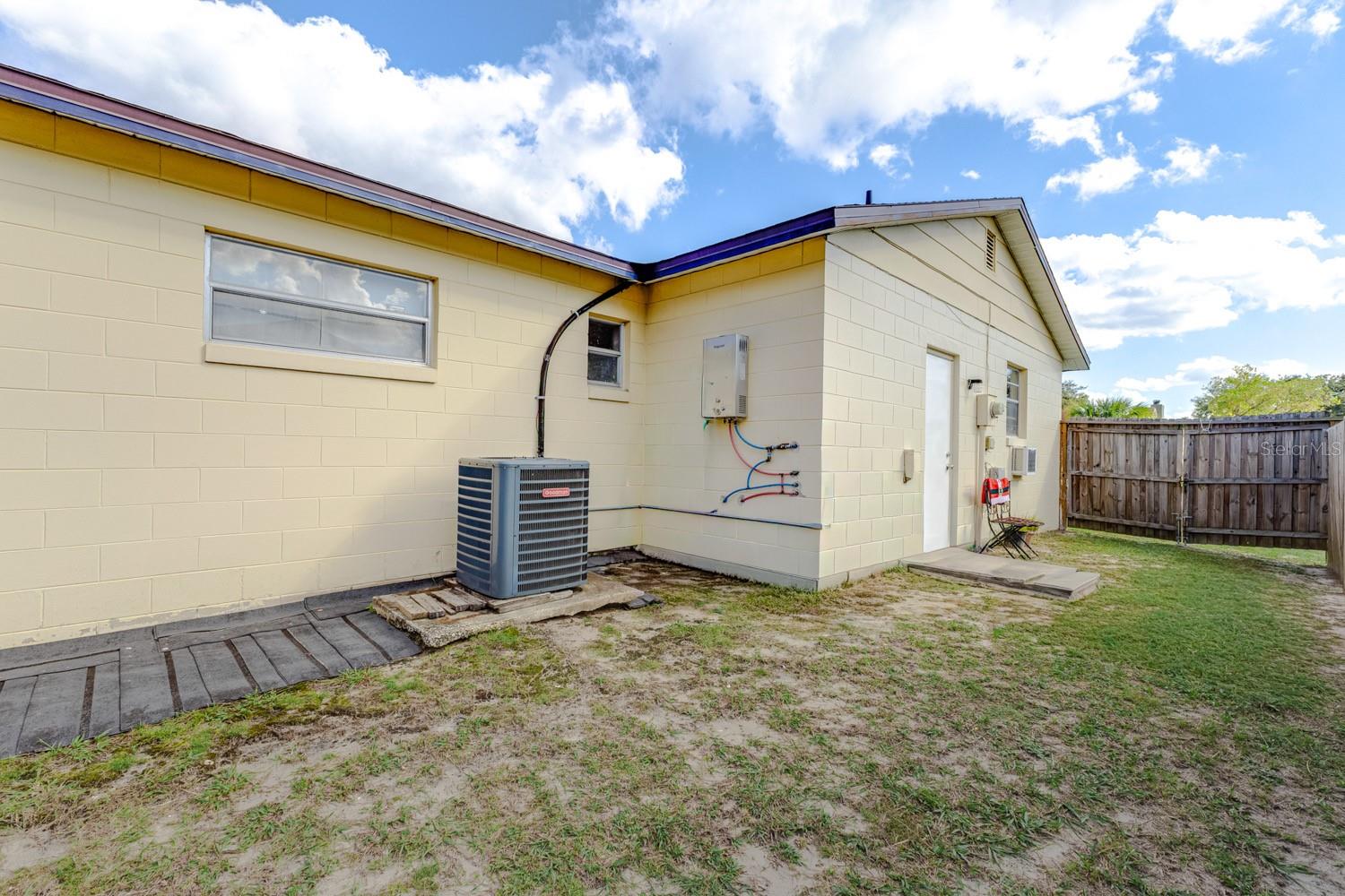 HARBOR POINT - Residential