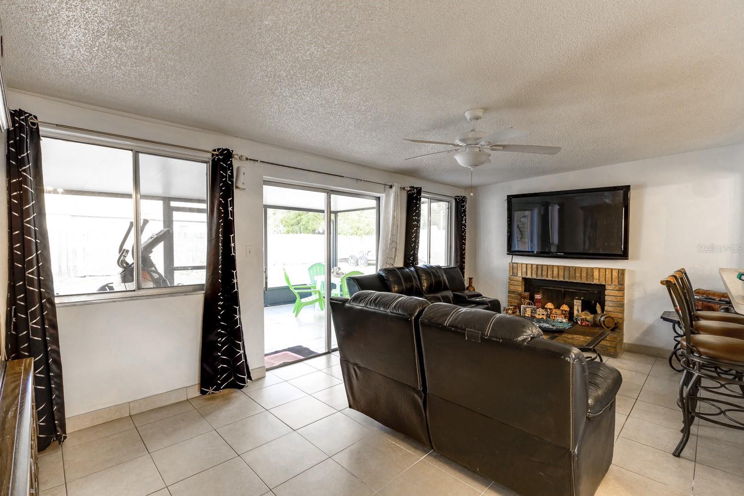 HARBOR POINT - Residential