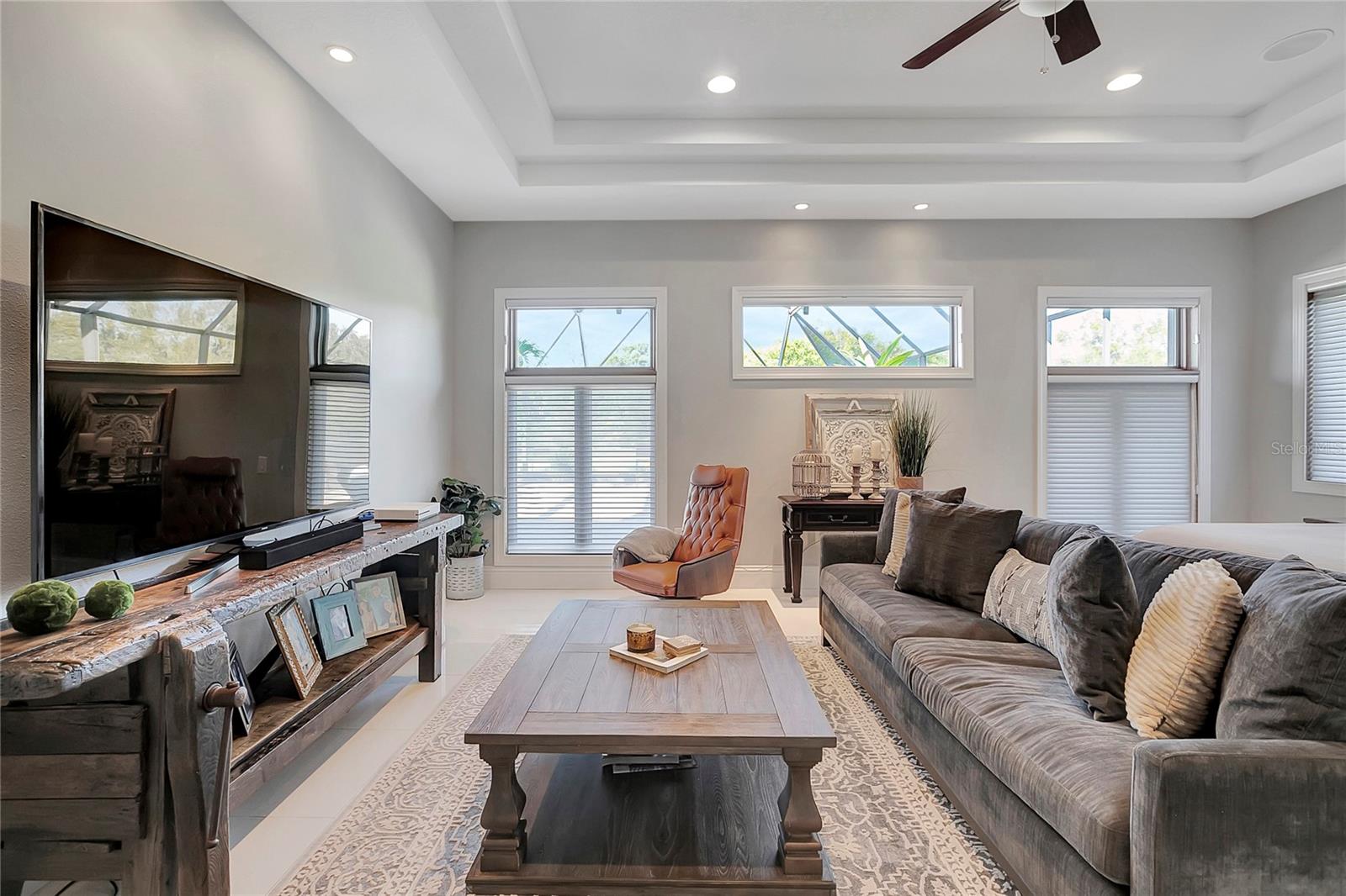 SANCTUARY ON LIVINGSTON PH 02 - Residential