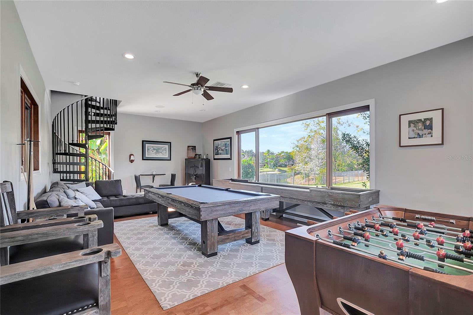 SANCTUARY ON LIVINGSTON PH 02 - Residential